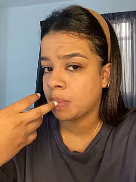 trianawhite online show from 01/21/25, 02:37