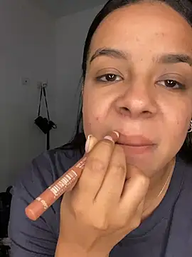 trianawhite online show from 02/17/25, 08:36