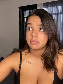 trianawhite online show from 03/05/25, 09:37