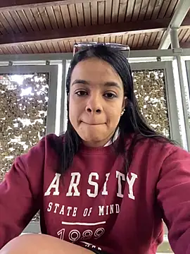 trianawhite online show from 10/24/25, 02:24