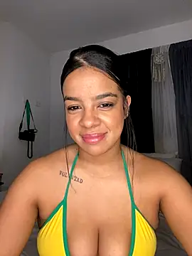 trianawhite online show from 12/13/25, 11:10