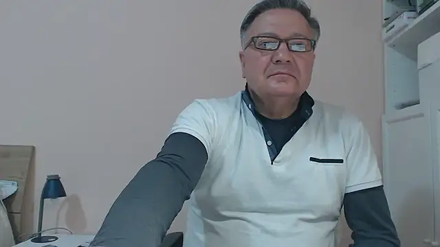 YOU6me online show from 03/01/25, 03:49