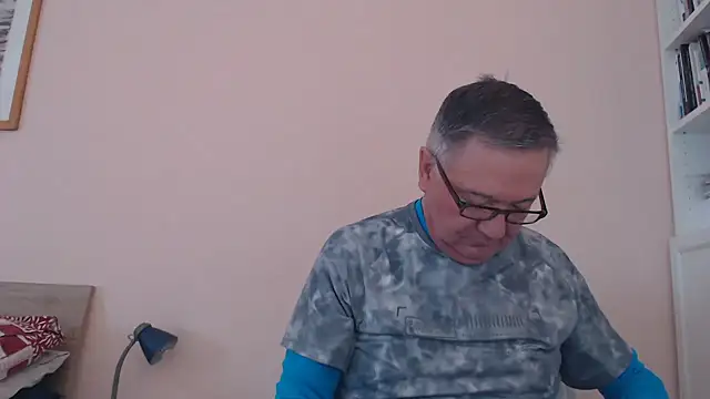 YOU6me online show from 10/03/25, 08:44