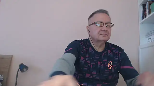 YOU6me online show from 10/11/25, 01:20