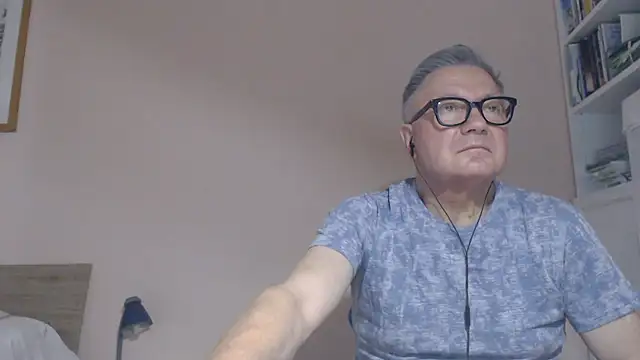 Snapshot of YOU6me chatting on 07/31/26, 08:03 YOU6me online show from 07/31/26, 08:03