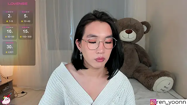 Snapshot of Ren_yoon chatting on 06/20/26, 09:56 Ren yoon online show from 06/20/26, 09:56