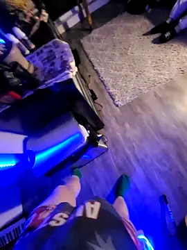 Snapshot of gdawg78 chatting on 03/21/25, 02:50 gdawg78 online show from 03/21/25, 02:50