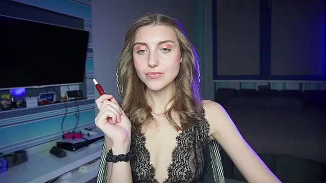 CassiaBlade1 online show from 10/13/25, 04:40