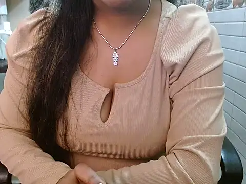 LovingPihu online show from 02/11/26, 05:45