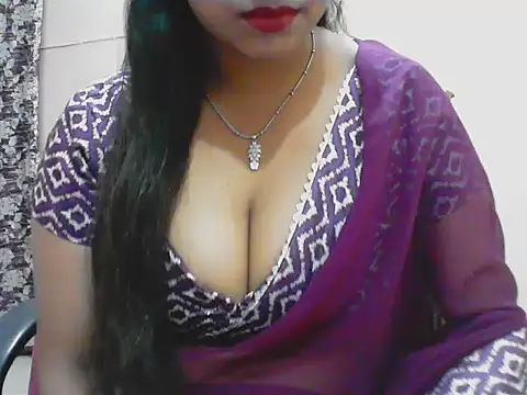 LovingPihu online show from 04/24/26, 06:16