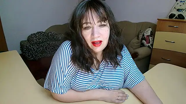 Lucretia Goldi  online show from 02/25/26, 10:52