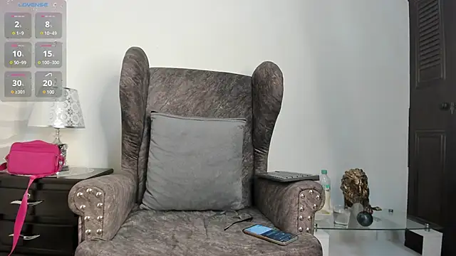Snapshot of Keyla_Milf chatting on 12/19/24, 03:07 Keyla Milf online show from 12/19/24, 03:07