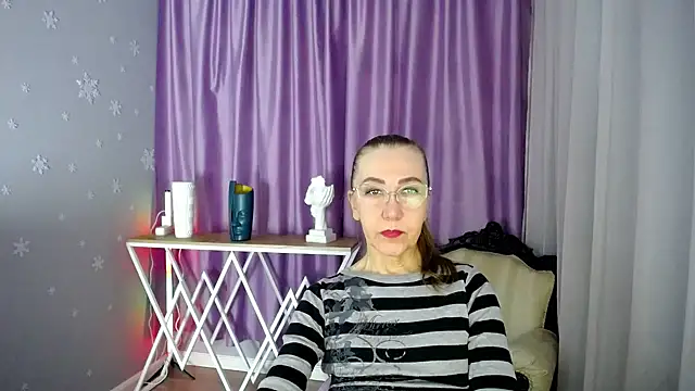 queen a n i online show from 02/23/25, 05:45