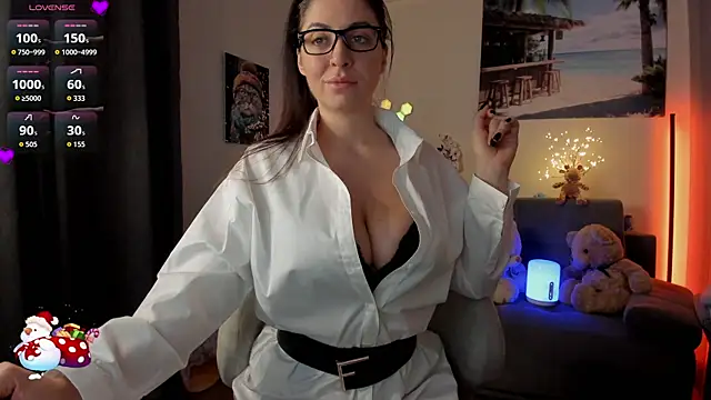 Snapshot of victorias_world chatting on 12/05/25, 07:21 victorias world online show from 12/05/25, 07:21