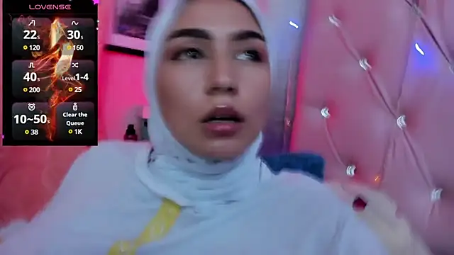 Snapshot of DarshaKhemu chatting on 12/07/24, 12:08 DarshaKhemu online show from 12/07/24, 12:08