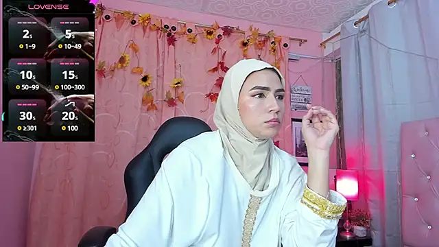 Snapshot of DarshaKhemu chatting on 02/03/25, 08:46 DarshaKhemu online show from 02/03/25, 08:46