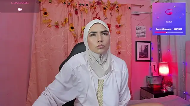 Snapshot of DarshaKhemu chatting on 03/10/25, 08:45 DarshaKhemu online show from 03/10/25, 08:45