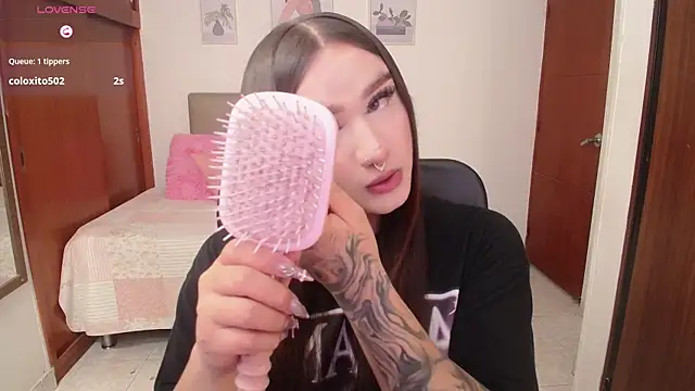 Miley Baker online show from 11/26/25, 03:02