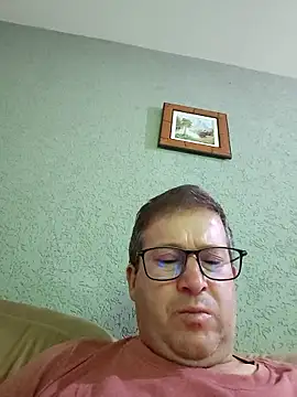 Snapshot of tavio1 chatting on 01/11/26, 12:26 tavio1 online show from 01/11/26, 12:26