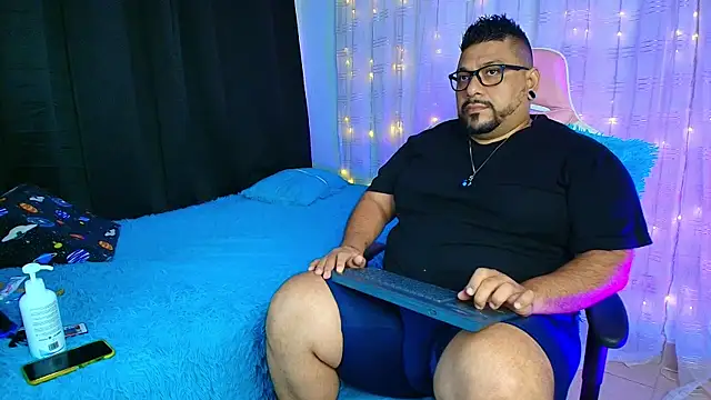 Snapshot of jacoob_woods chatting on 03/19/25, 03:29 jacoob woods online show from 03/19/25, 03:29