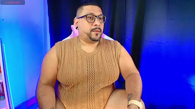 Snapshot of jacoob_woods chatting on 11/14/25, 04:11 jacoob woods online show from 11/14/25, 04:11