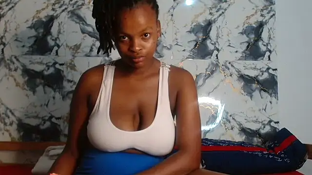 Snapshot of BlondQ2003 chatting on 03/31/26, 11:38 BlondQ2003 online show from 03/31/26, 11:38