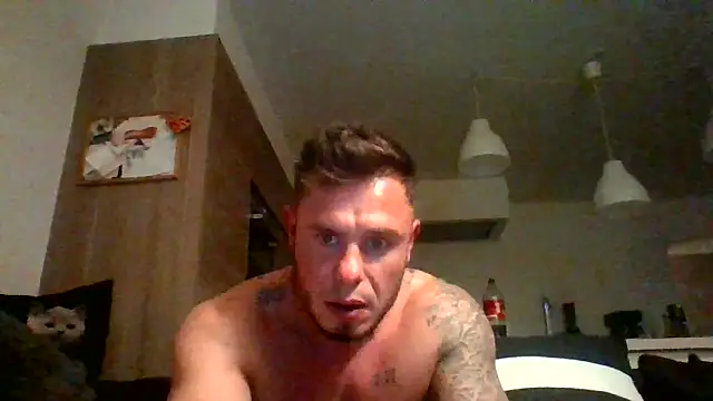 Snapshot of Milfzap chatting on 10/29/25, 11:28 Milfzap online show from 10/29/25, 11:28