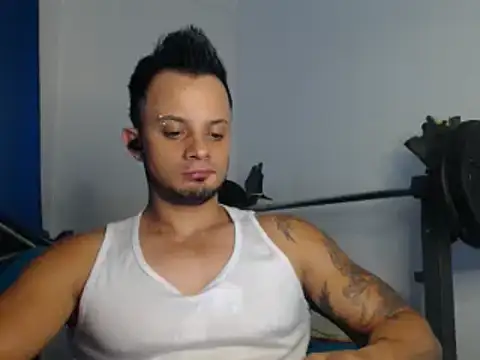 Snapshot of JacobJamess chatting on 12/28/24, 03:47 JacobJamess online show from 12/28/24, 03:47