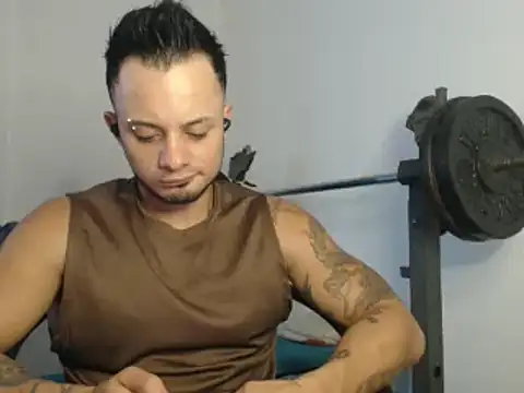 Snapshot of JacobJamess chatting on 12/28/24, 03:04 JacobJamess online show from 12/28/24, 03:04