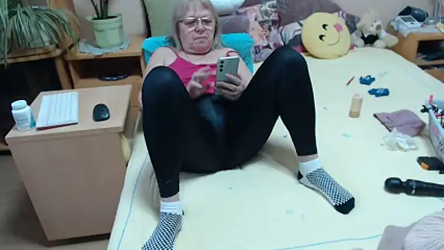 Margaret-milf online show from 11/14/25, 08:13