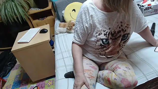 Margaret-milf online show from 04/15/26, 07:58