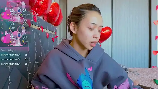 Mia Tin online show from 02/18/25, 08:59