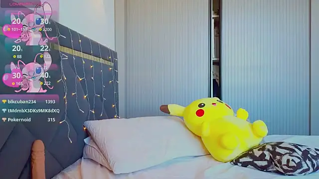 Mia Tin online show from 03/10/25, 09:43