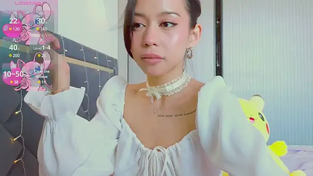 Mia Tin online show from 03/21/25, 08:50