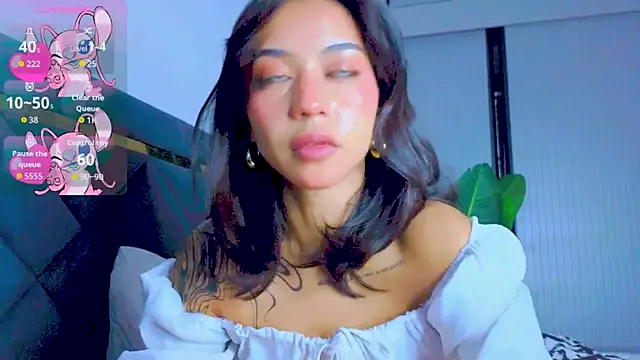 Mia Tin online show from 09/12/25, 02:17