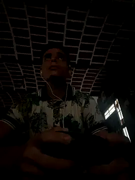 Snapshot of brianor89 chatting on 10/16/25, 01:01 brianor89 online show from 10/16/25, 01:01