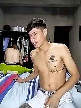 Snapshot of Sexytaty2022 chatting on 02/07/25, 01:01 Sexytaty2022 online show from 02/07/25, 01:01