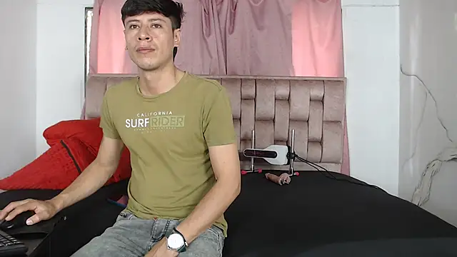 Sexytaty2022 online show from 04/09/26, 12:43