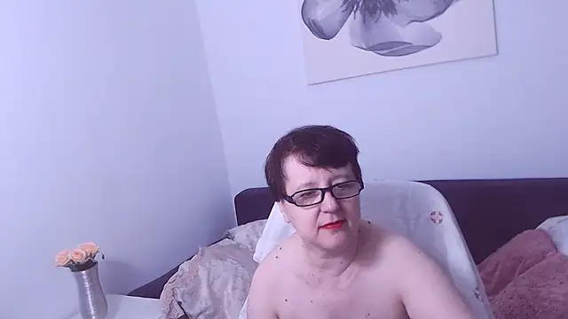 ChristaRose online show from 09/13/25, 10:31