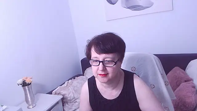 ChristaRose online show from 09/27/25, 12:04