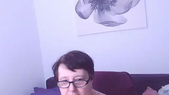 ChristaRose online show from 11/10/25, 02:43