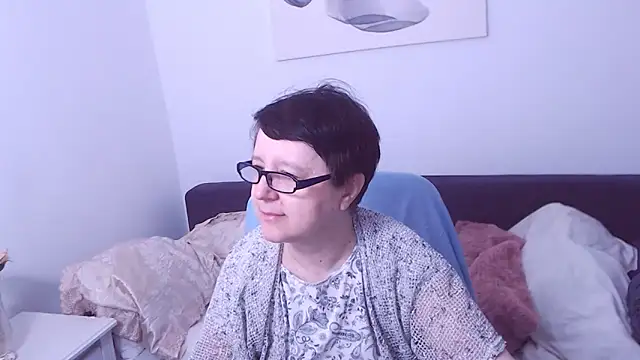 ChristaRose online show from 11/30/25, 03:38