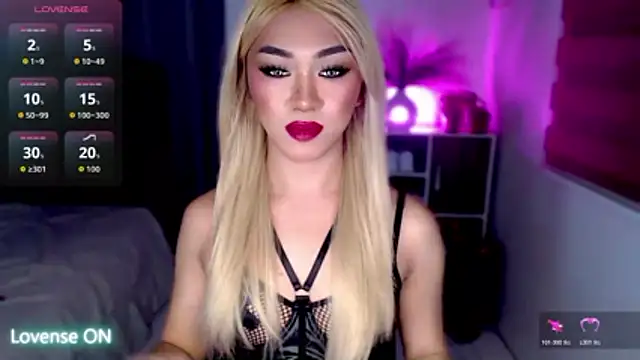 Local Hoelyx online show from 12/20/25, 03:41