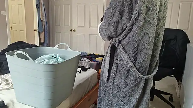 AmateurGuy23 online show from 09/16/25, 02:34