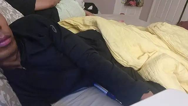 AmateurGuy23 online show from 11/24/25, 05:12