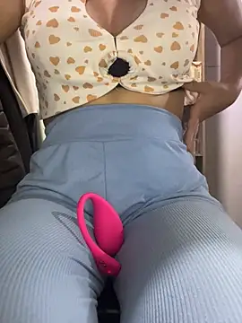 DulceMya6 online show from 01/04/25, 11:48