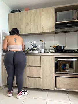 susy angel online show from 12/13/25, 08:36