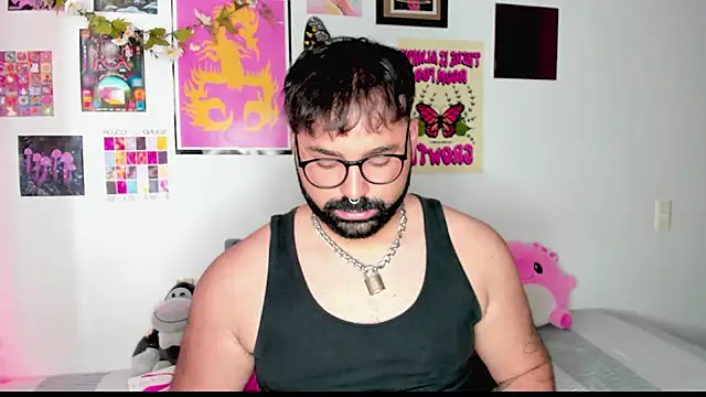 Snapshot of johnnyalx chatting on 09/24/25, 05:38 johnnyalx online show from 09/24/25, 05:38