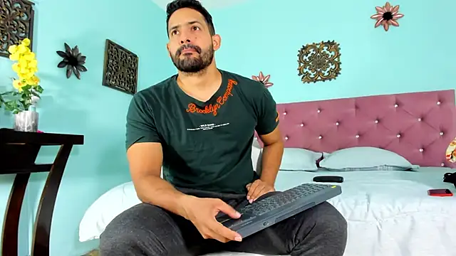 Snapshot of JorsMontero chatting on 02/04/25, 12:33 JorsMontero online show from 02/04/25, 12:33