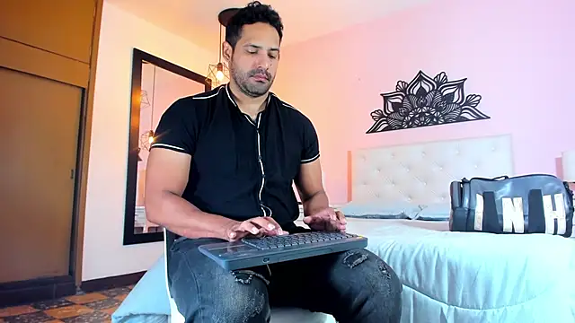 Snapshot of JorsMontero chatting on 02/20/25, 12:47 JorsMontero online show from 02/20/25, 12:47